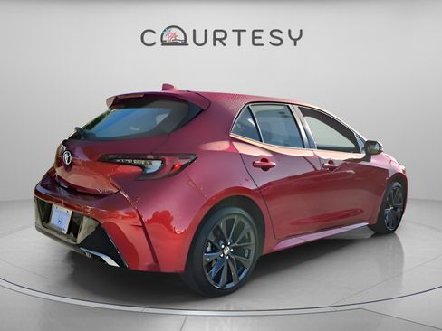 Used 2024 Toyota Corolla XSE image 5