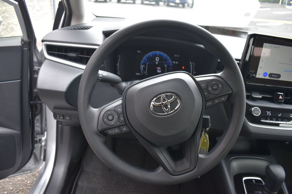 Certified 2026 Toyota Corolla LE FWD image 9