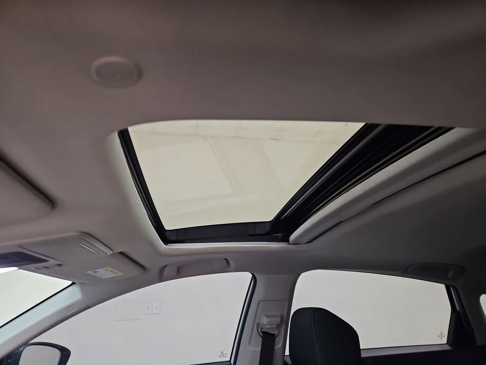 Certified 2025 Honda Accord SE image 3
