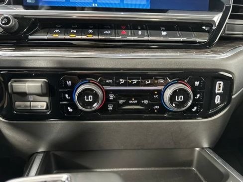 Used 2024 Chevrolet Silverado 1500 LTZ w/ LTZ Premium Package AWD/4WD image 19