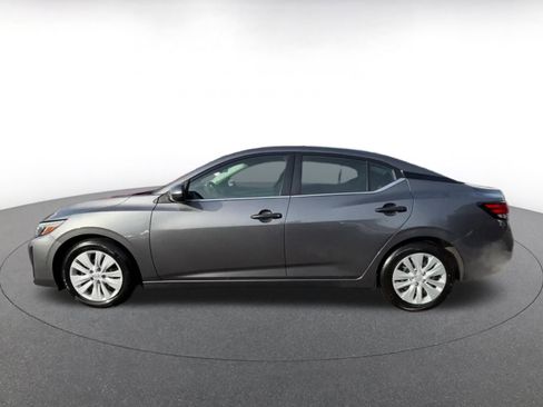 Used 2025 Nissan Sentra S image 9