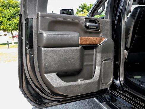 Used 2020 GMC Sierra 2500 Denali w/ Denali Ultimate Package AWD/4WD image 49