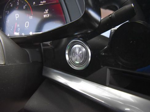 Used 2024 Chevrolet Corvette Stingray Preferred Cpe w/ Battery Protection Package image 17