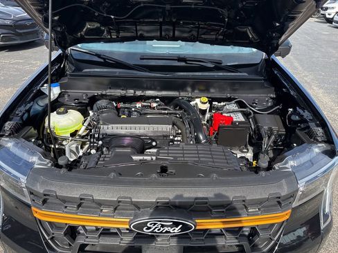 Used 2025 Ford Maverick Tremor AWD/4WD image 51