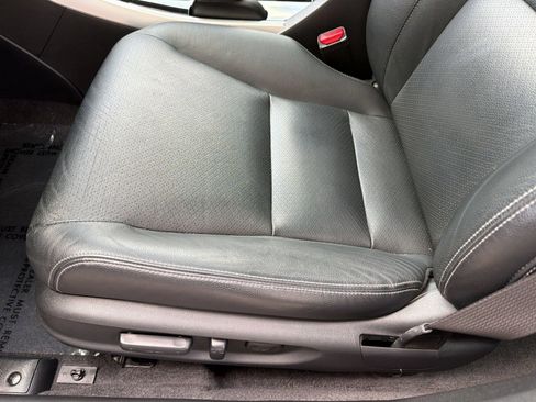 Used 2017 Honda Accord EX-L image 13
