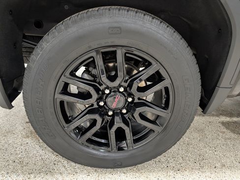 Used 2021 GMC Sierra 1500 Elevation image 13