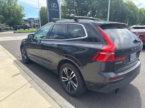Used 2018 Volvo XC60 T5 Momentum w/ Convenience Package AWD/4WD image 6