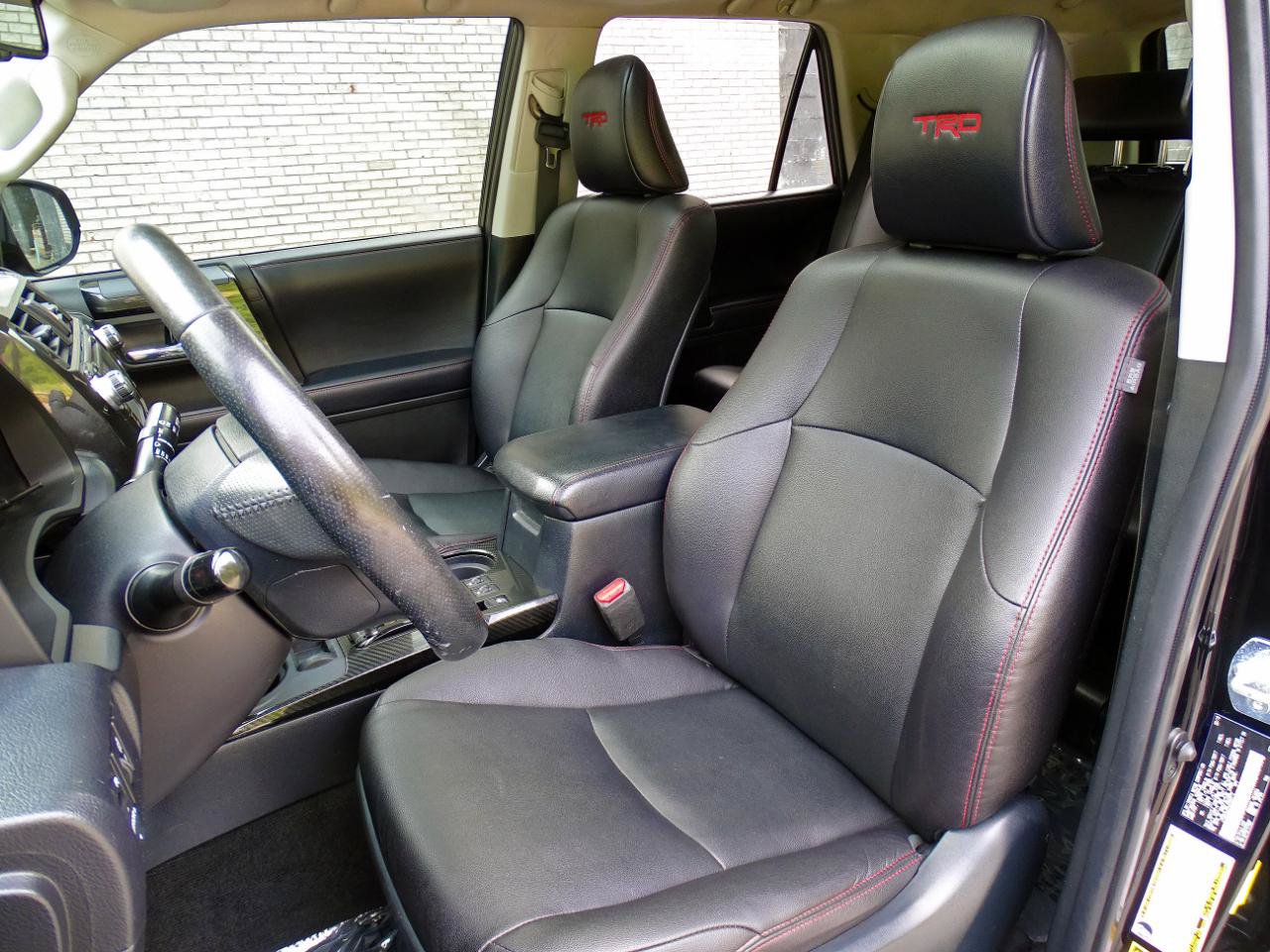 Used 2018 Toyota 4Runner TRD Off-Road Premium AWD/4WD image 17