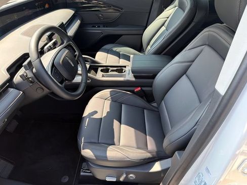 New 2026 Lincoln Nautilus Premier w/ Jet Appearance Package AWD/4WD image 10