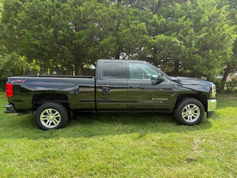 Used 2018 Chevrolet Silverado 1500 LT w/ All Star Edition AWD/4WD image 8