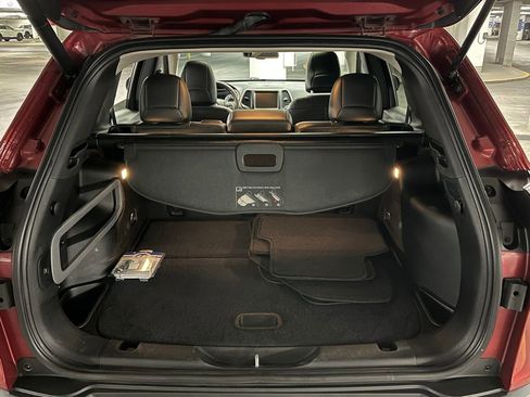 Used 2014 Jeep Cherokee Limited w/ Luxury Group image 36