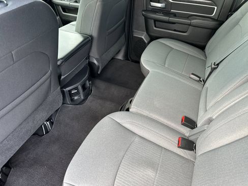 Used 2024 RAM 2500 Big Horn w/ Bed Utility Group image 12