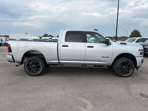 Used 2026 RAM 2500 Big Horn AWD/4WD image 9