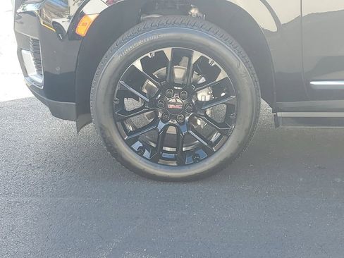 Used 2022 GMC Yukon Denali image 11