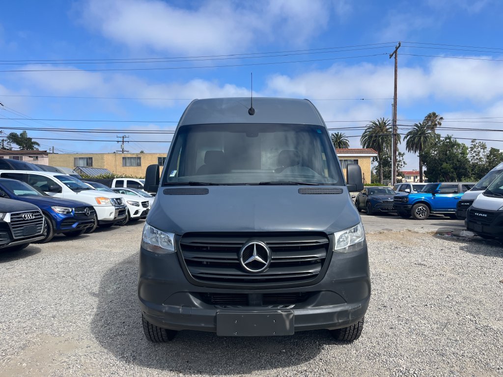 Used 2019 Mercedes-Benz Sprinter 144 image 2