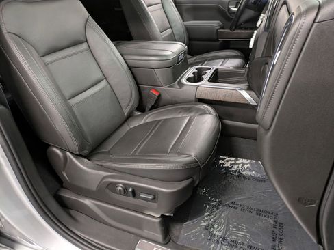Used 2023 GMC Sierra 2500 Denali w/ Denali Ultimate Package AWD/4WD image 29