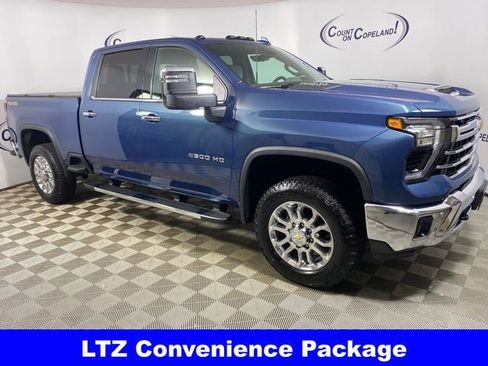 Certified 2024 Chevrolet Silverado 2500 LTZ w/ LTZ Convenience Package image 9