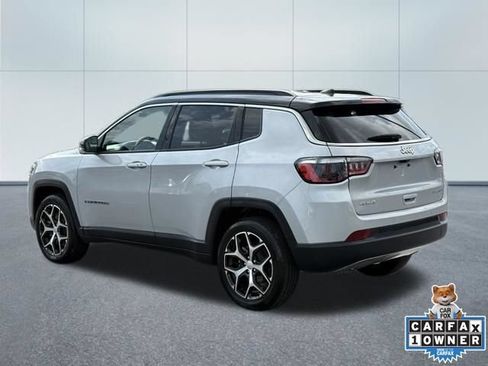 Used 2024 Jeep Compass Limited AWD/4WD image 7