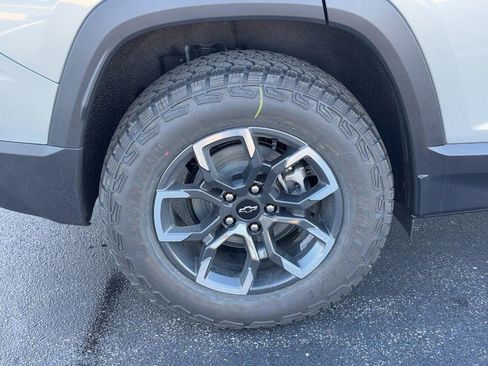 New 2026 Chevrolet Equinox ACTIV image 28