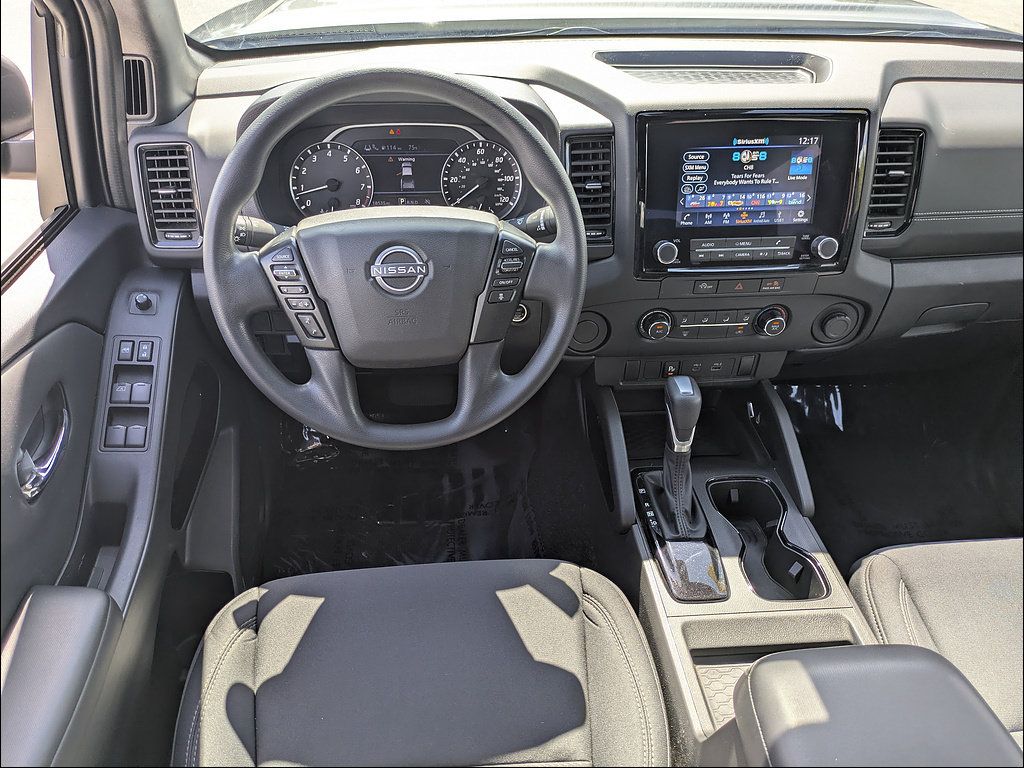 Used 2023 Nissan Frontier SV w/ Midnight Edition Package RWD image 16