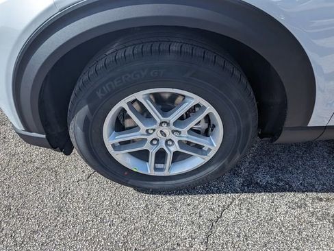 New 2026 Ford Explorer Active w/ Active Comfort Package image 14