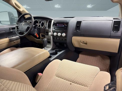 Used 2012 Toyota Tundra 2WD CrewMax w/ SR5 Pkg image 29