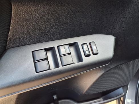 Used 2016 Toyota RAV4 LE AWD/4WD image 22