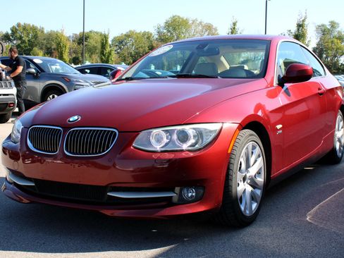 Used 2012 BMW 328i xDrive 328i xDrive Coupe image 3