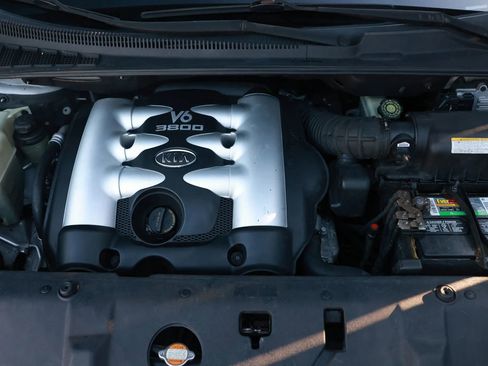 Used 2006 Kia Sedona LX image 45