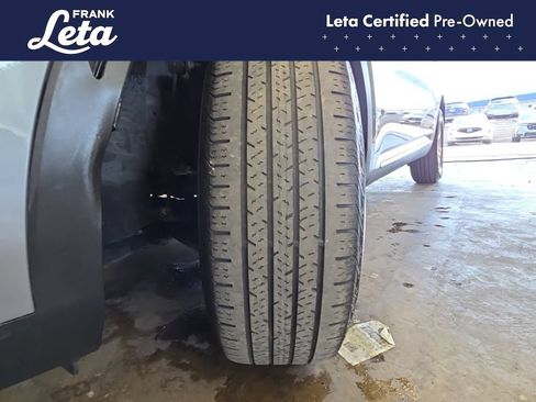 Used 2025 Kia Sorento LX FWD image 26