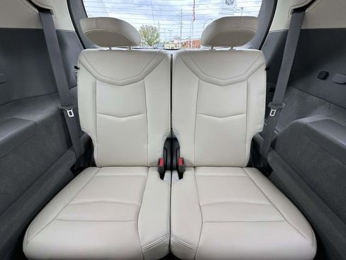 Certified 2024 Cadillac XT6 Premium Luxury w/ Technology Package AWD/4WD image 35