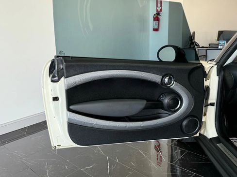 Used 2010 MINI Cooper S image 7