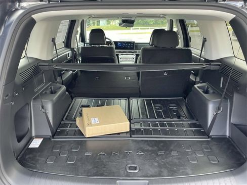 New 2026 Hyundai Santa Fe SE image 8