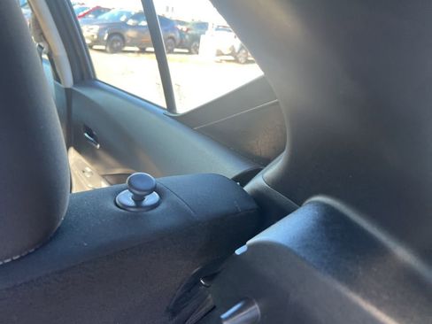 Used 2022 Nissan Kicks SV image 44