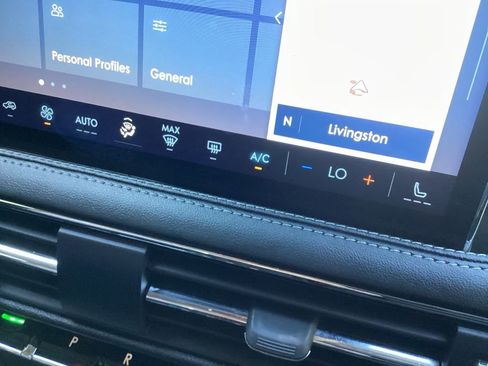 Used 2023 Lincoln Corsair FWD image 52