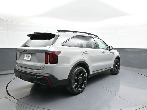 New 2026 Kia Sorento EX AWD/4WD image 6