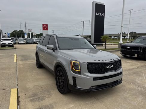 Used 2022 Kia Telluride SX w/ SX Prestige Package AWD/4WD image 7