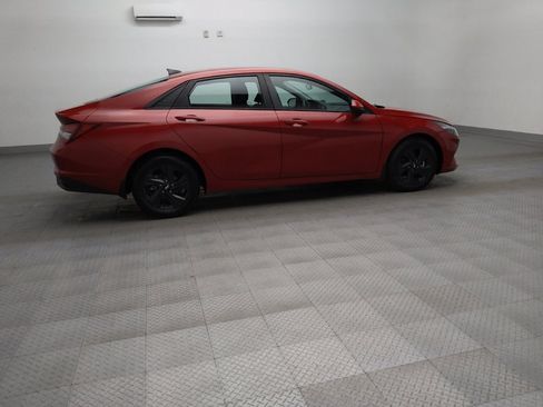 Used 2022 Hyundai Elantra SEL image 10