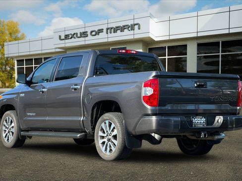 Used 2018 Toyota Tundra Limited w/ Limited Premium Package RWD image 3