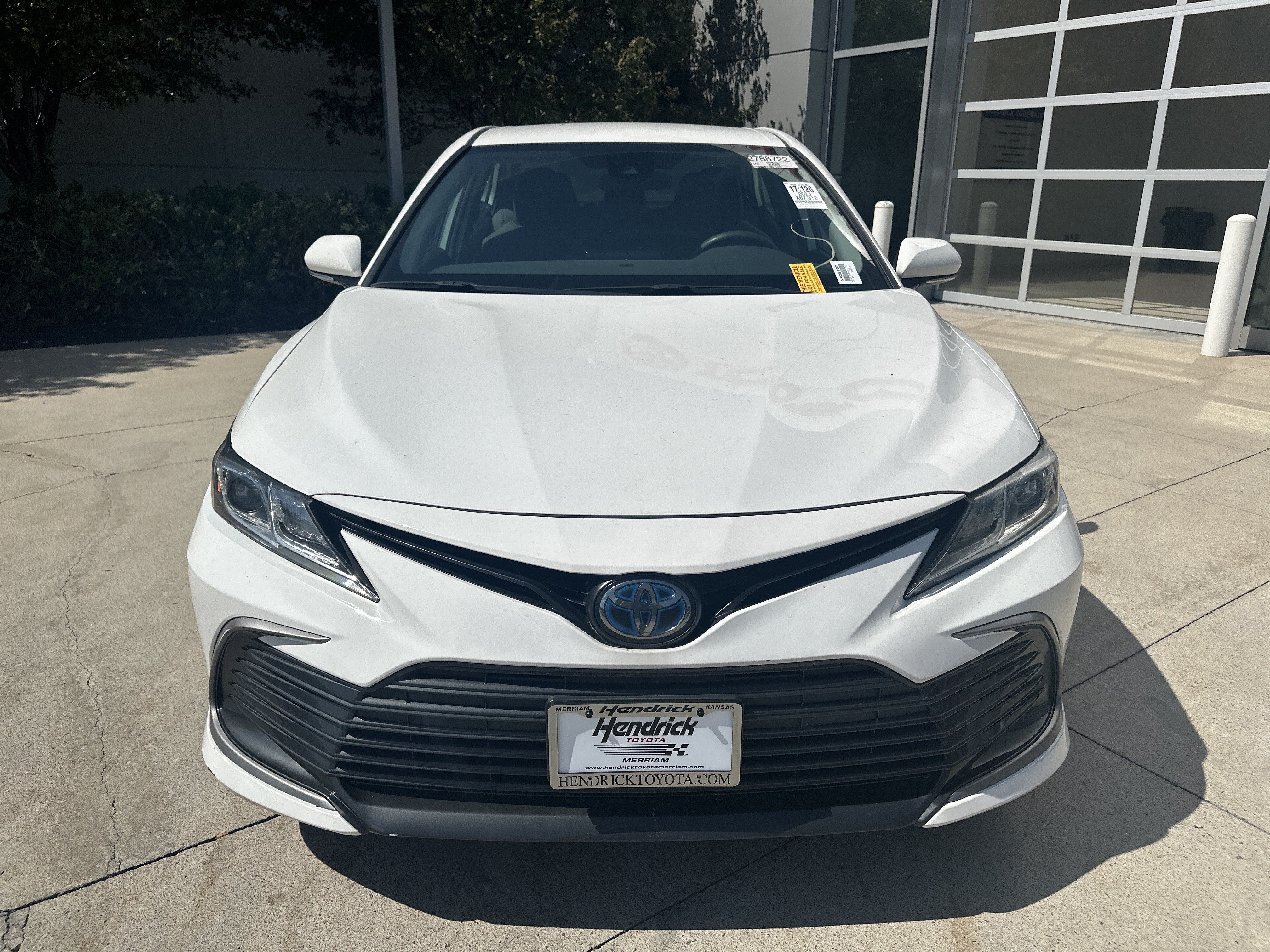 Used 2023 Toyota Camry LE FWD image 5