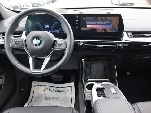 Used 2026 BMW X2 xDrive28i AWD/4WD image 12