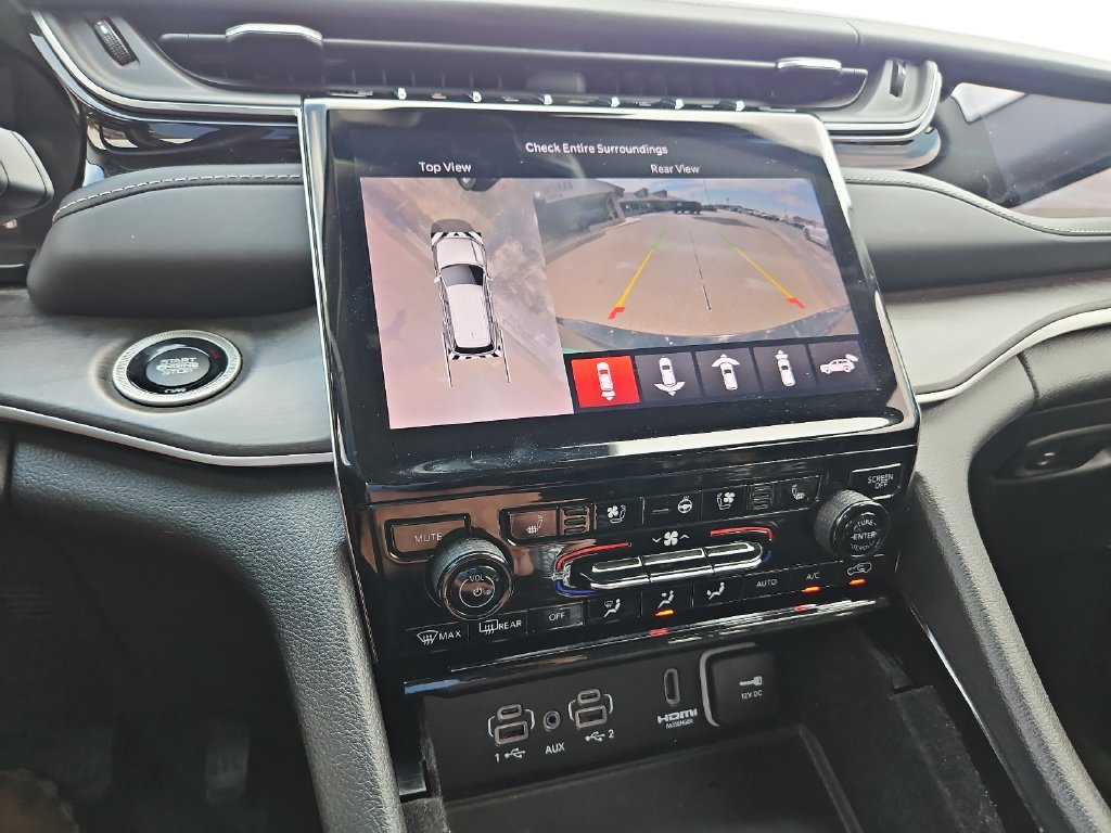 Used 2022 Jeep Grand Cherokee L Limited w/ Luxury Tech Group II RWD image 21