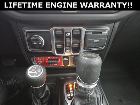 New 2026 Jeep Gladiator Mojave image 27