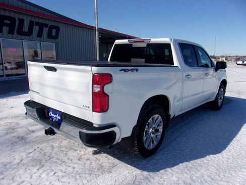 Used 2019 Chevrolet Silverado 1500 LTZ w/ LTZ Premium Package image 9