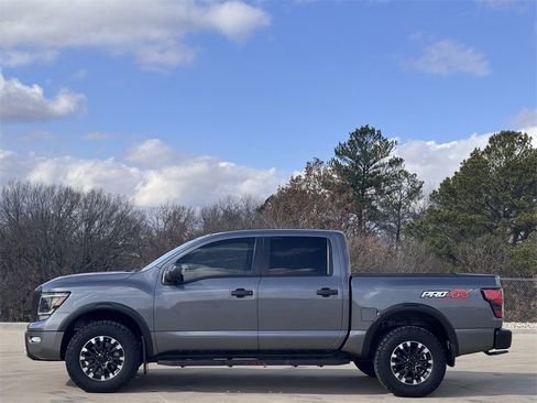 Used 2021 Nissan Titan PRO-4X w/ Off Road Protection Package image 3