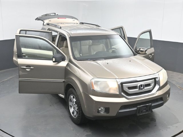 Used 2010 Honda Pilot Touring image 50