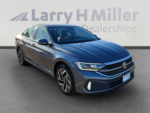 Used 2022 Volkswagen Jetta SEL image 8