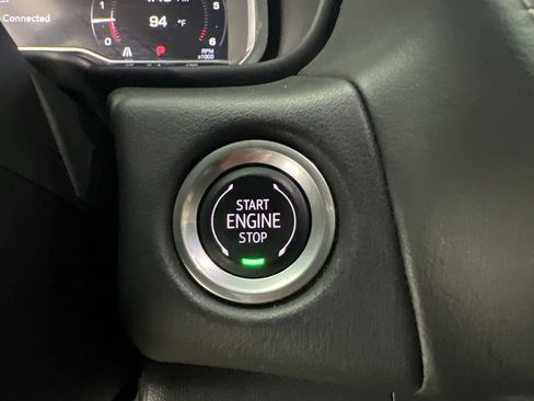 Used 2024 GMC Yukon SLT RWD image 15