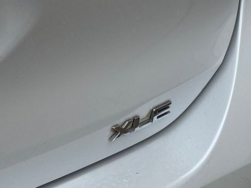 Used 2022 Toyota Highlander XLE image 33