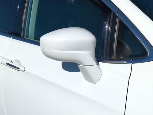 Used 2020 Chrysler Pacifica Touring-L image 11